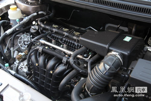 北京汽车E系列正式上市 售5.38-8.68万(2)
