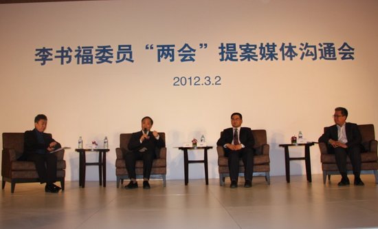 李书福：车内空气质量标准应转变为强制