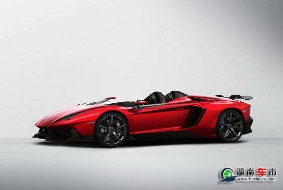 兰博基尼AVENTADOR_J