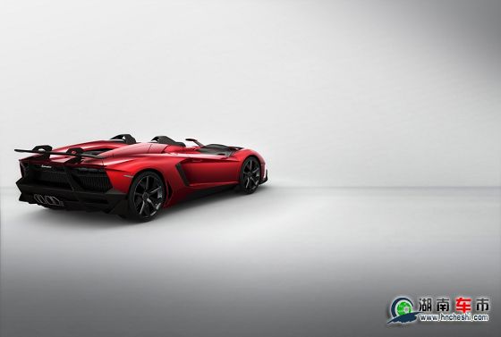 兰博基尼AVENTADOR_J