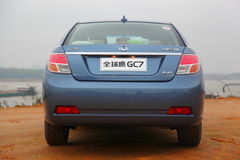 全球鹰GC71.8L DVVT 自动豪华型正后图片