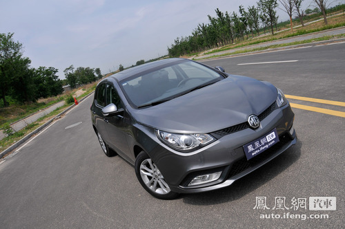 [凤凰测]MG5 1.5L自动领航 型格风向标