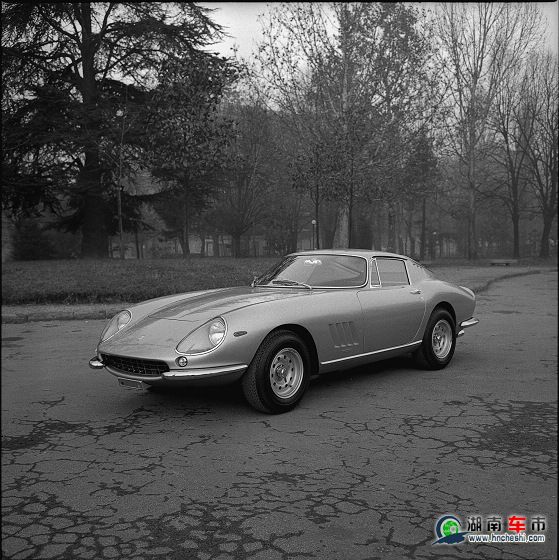 法拉利275 GTB4